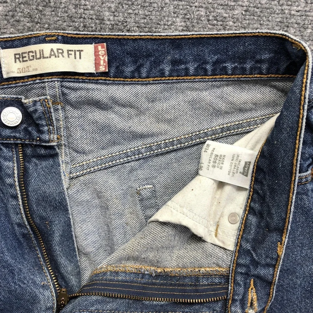 Levis 505 Jeans Mens 34x30 Blue Medium Wash Straight Leg Regular Fit Denim Pants